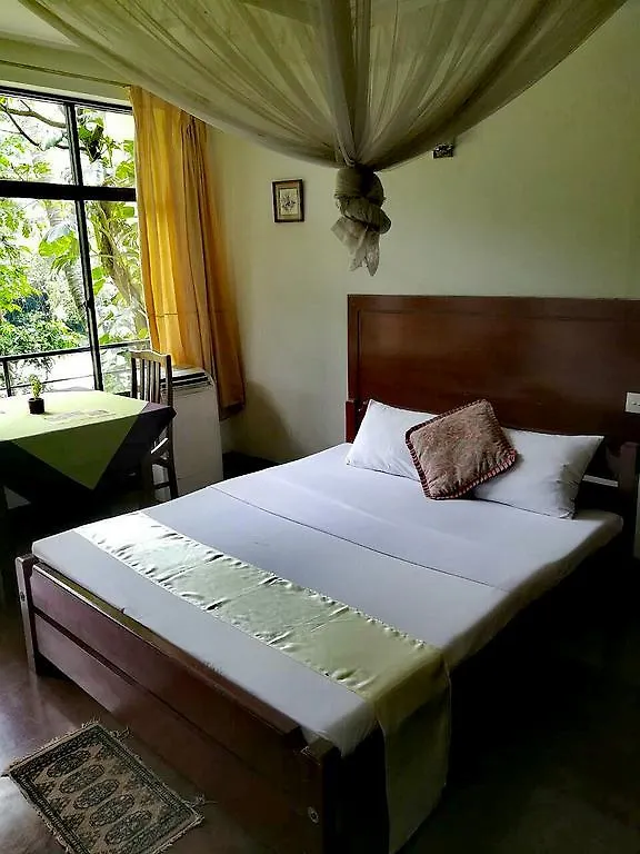 Honeypot Restaurant & Guest House Kandy Sri Lanka