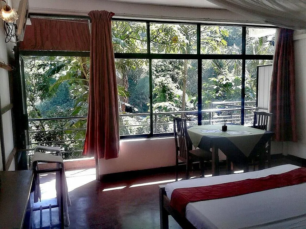 Honeypot Restaurant & Guest House Kandy