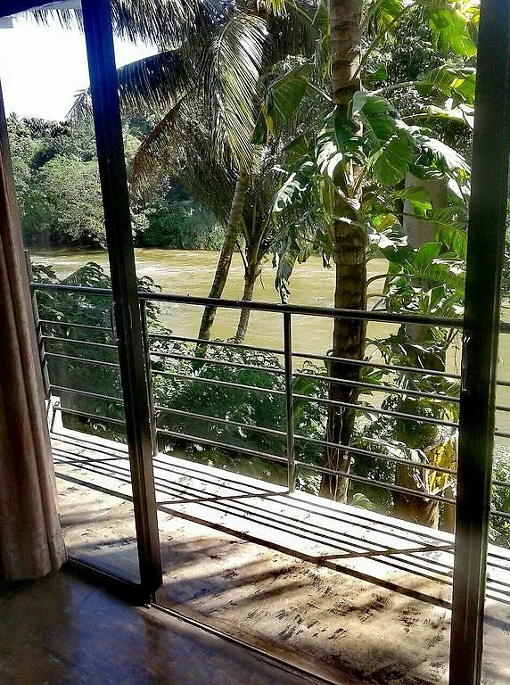 Honeypot Restaurant & Guest House Kandy
