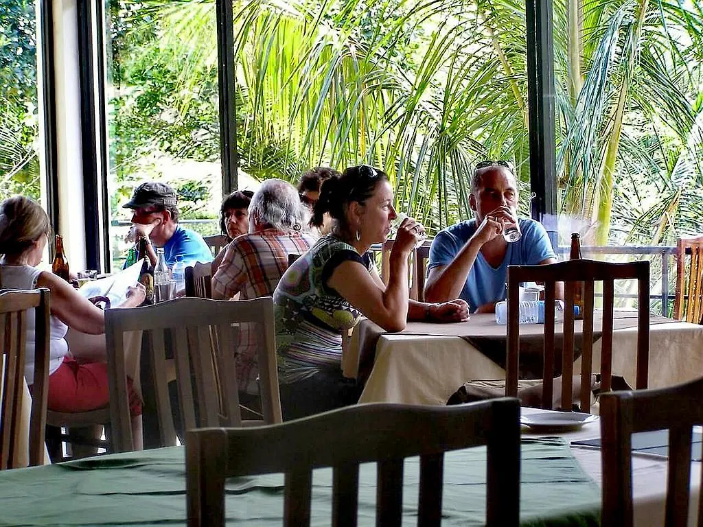Honeypot Restaurant & Guest House Kandy