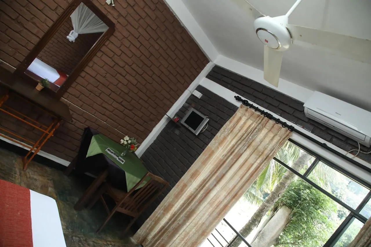 Honeypot Restaurant & Guest House Kandy 0*,  Sri Lanka