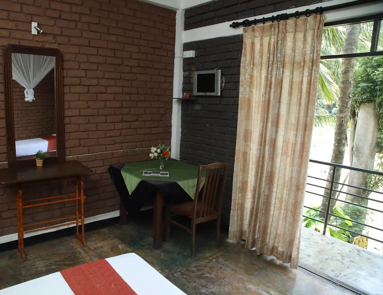 Honeypot Restaurant & Guest House Kandy