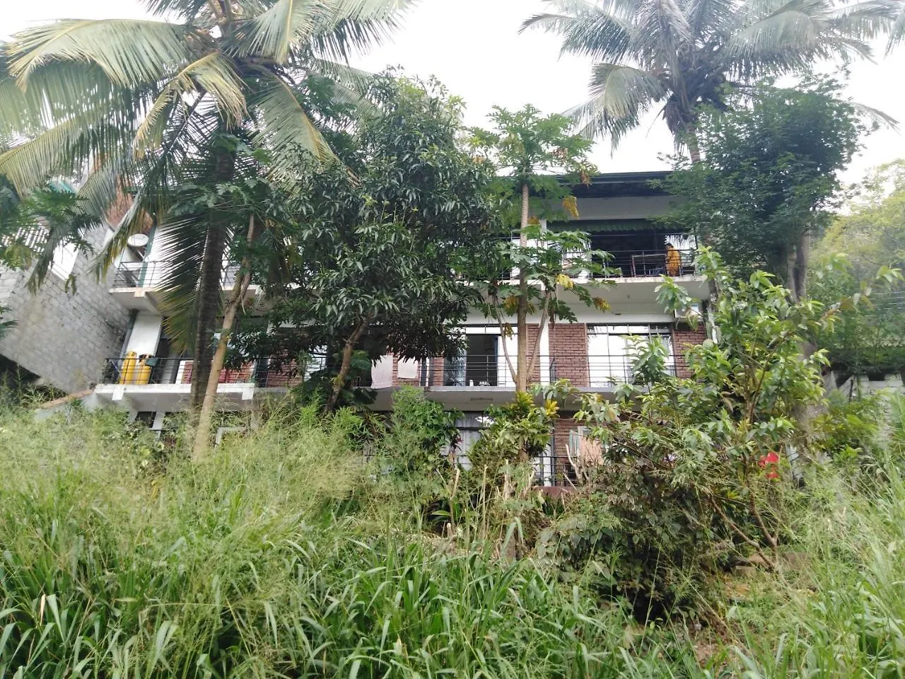 Honeypot Restaurant & Guest House Kandy